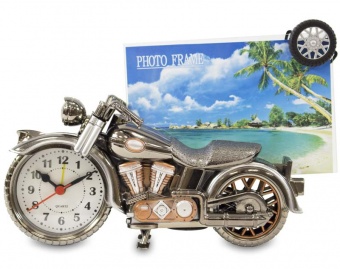 En motorcycle clock with frame