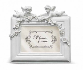 Little angel with a white frame