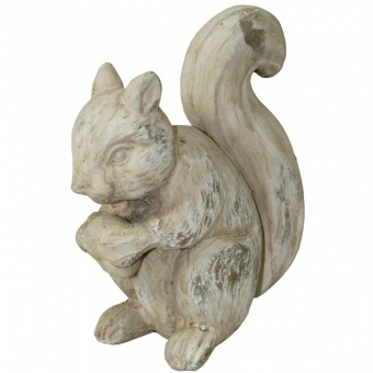 Figurine of a squirrel