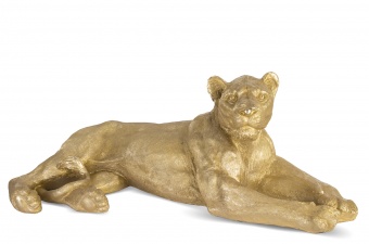 Lioness figurine